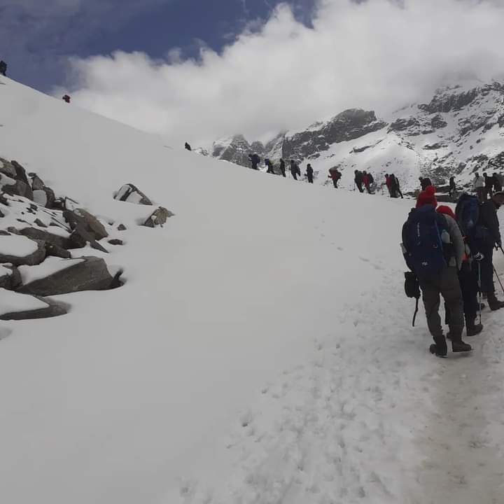 Hampta Pass Track With Chandratal Lake 6 days 5 nights