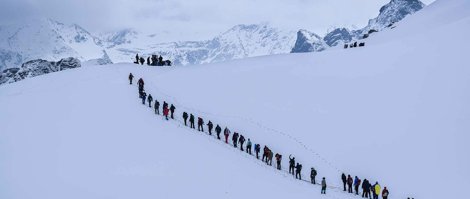 Sar Pass Trek 6 days 5 ngihts